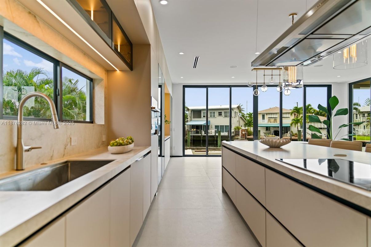 Dining room, Interior, Kitchen, Pendant Lights, Recessed Lighting