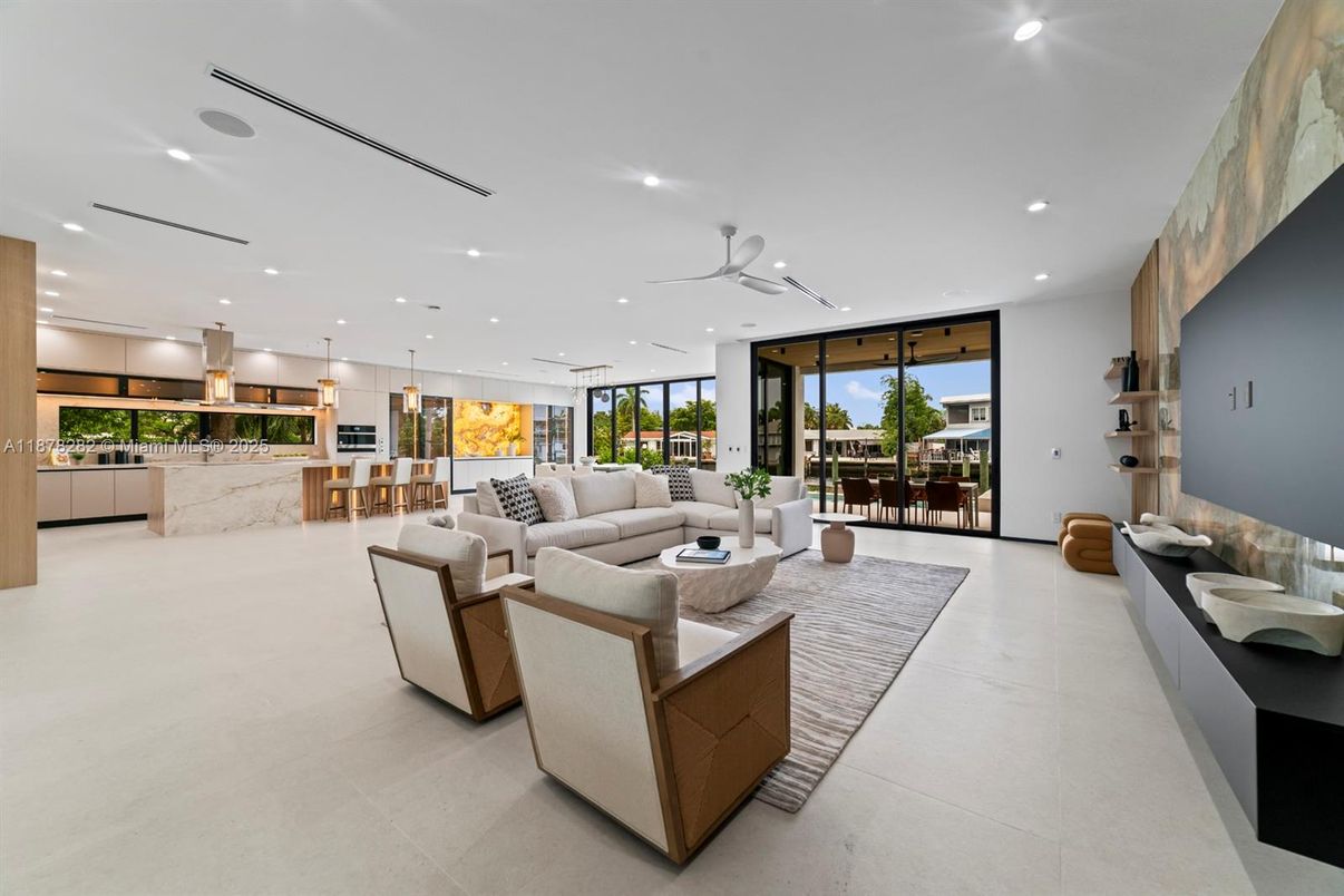 Dining room, Interior, Kitchen, Living room, Marble Walls, Pendant Lights, Recessed Lighting