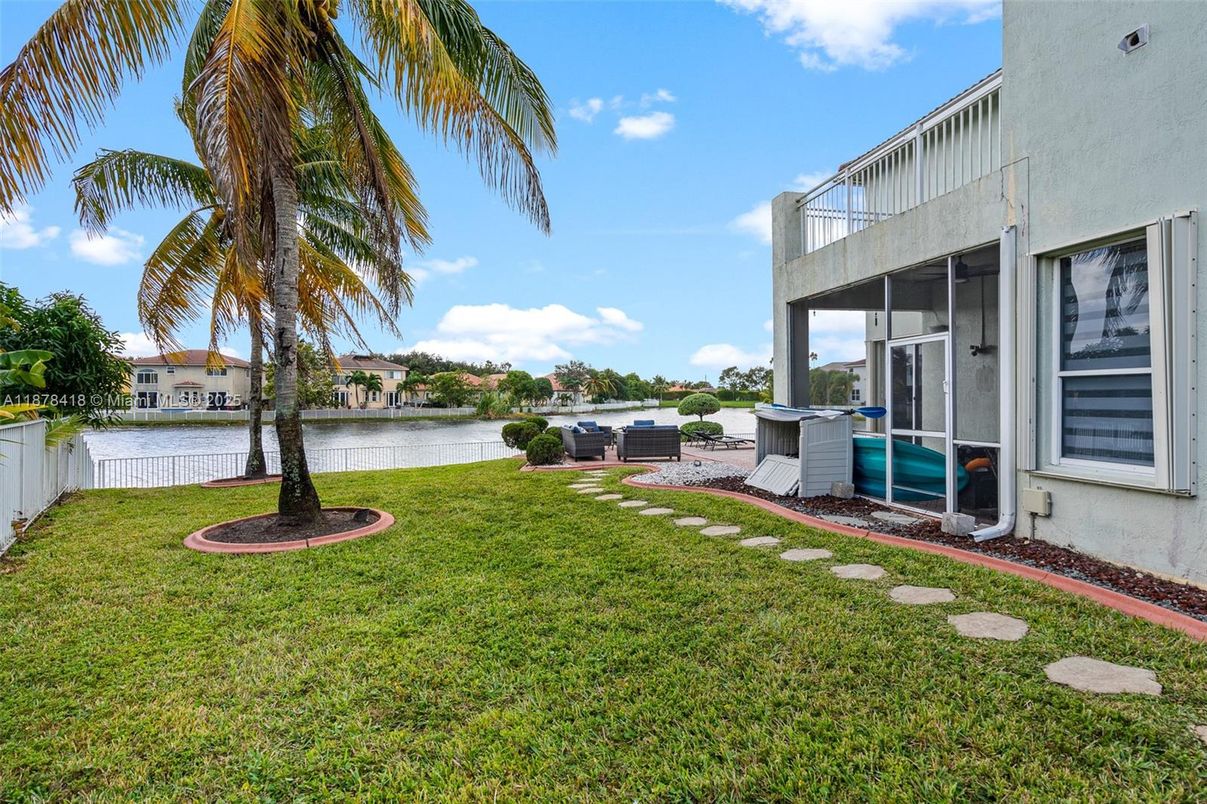 Backyard, Exterior, Water