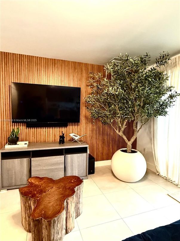 Interior, Wooden Walls