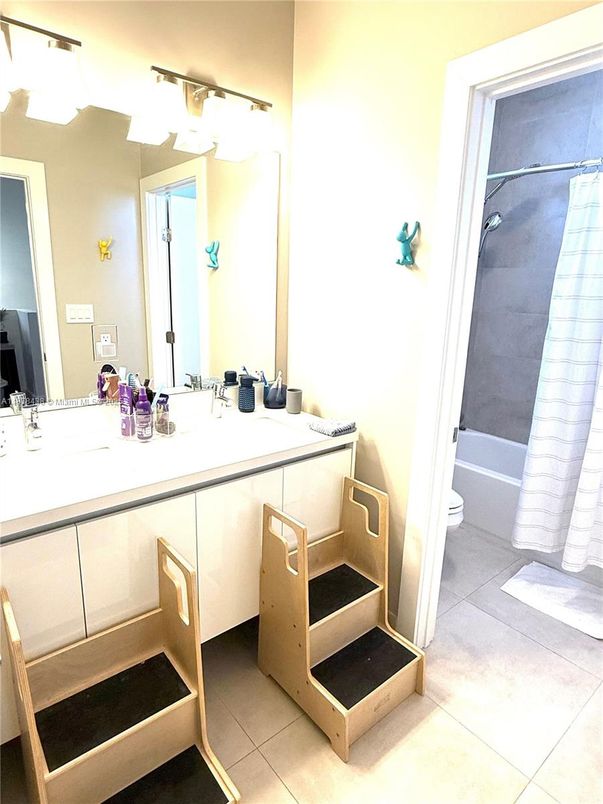 Bathroom, Interior