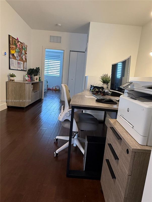 Home Office, Interior, Recessed Lighting, Wood Texture Flooring