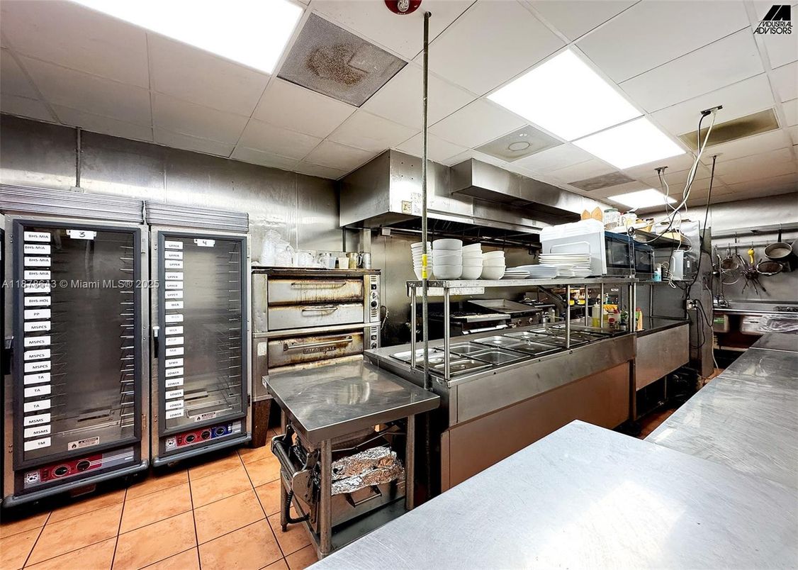 Interior, Kitchen, Stainless Steel Appliances