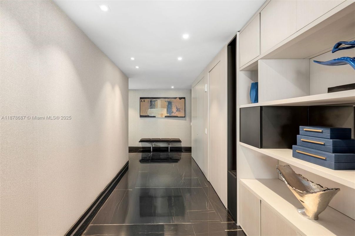 Interior, Recessed Lighting