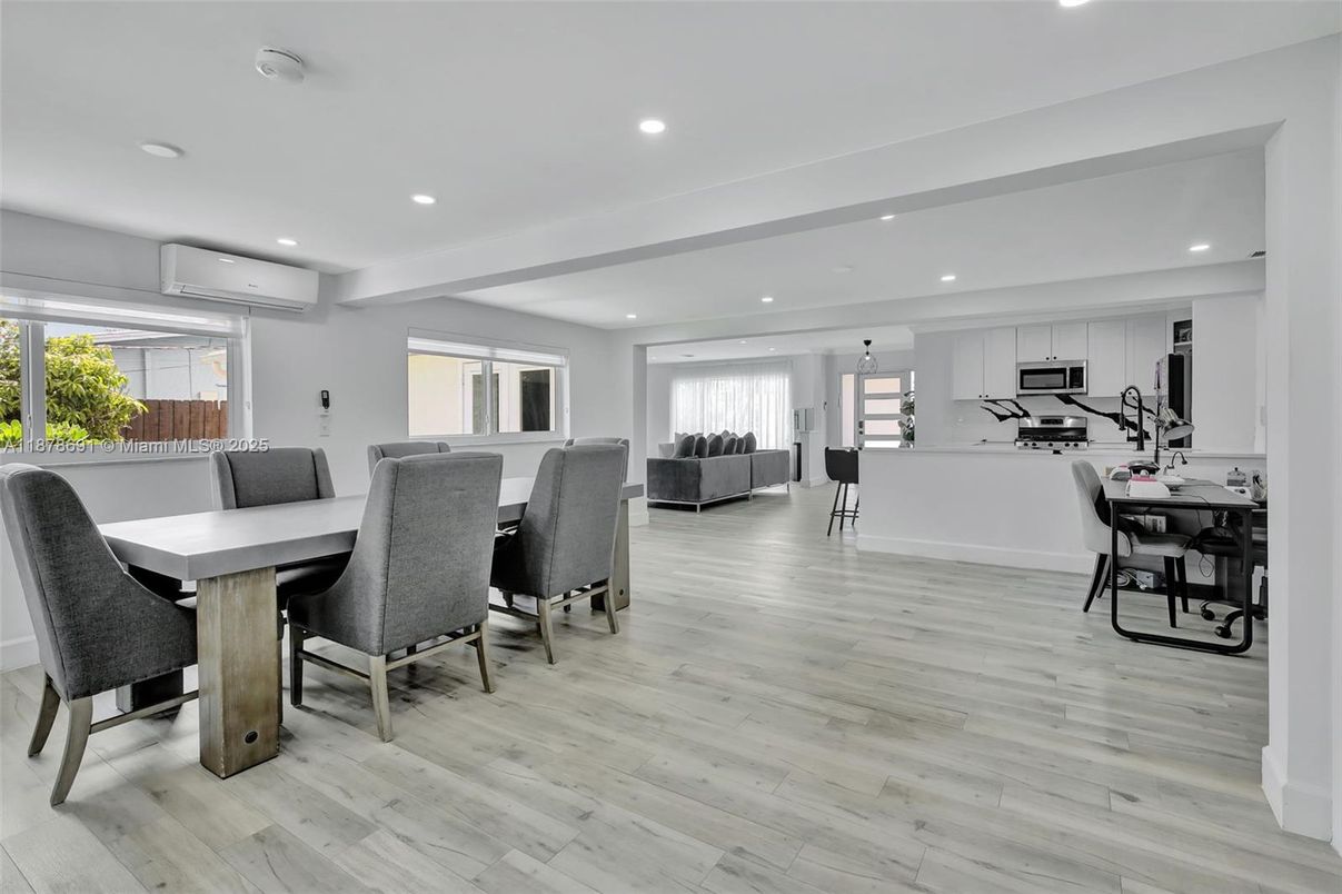 Dining room, Interior, Kitchen, Recessed Lighting, Stainless Steel Appliances, Wood Texture Flooring