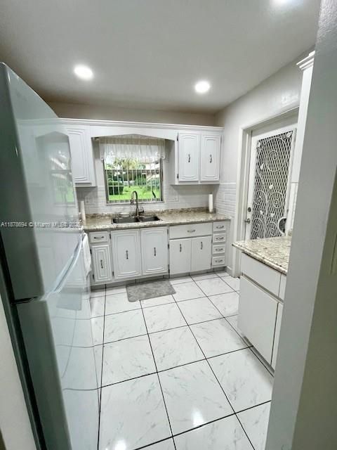 Interior, Kitchen, Marble, Recessed Lighting