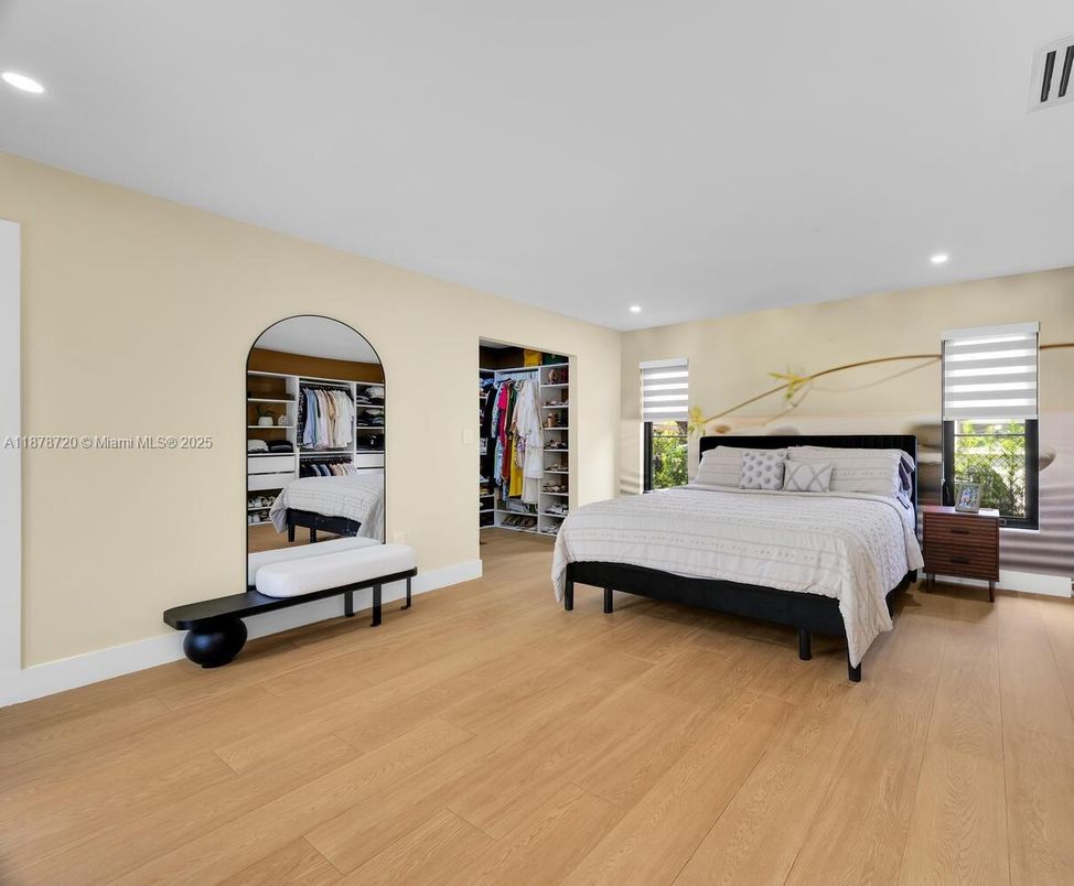 Bedroom, Interior, Recessed Lighting, Wood Texture Flooring