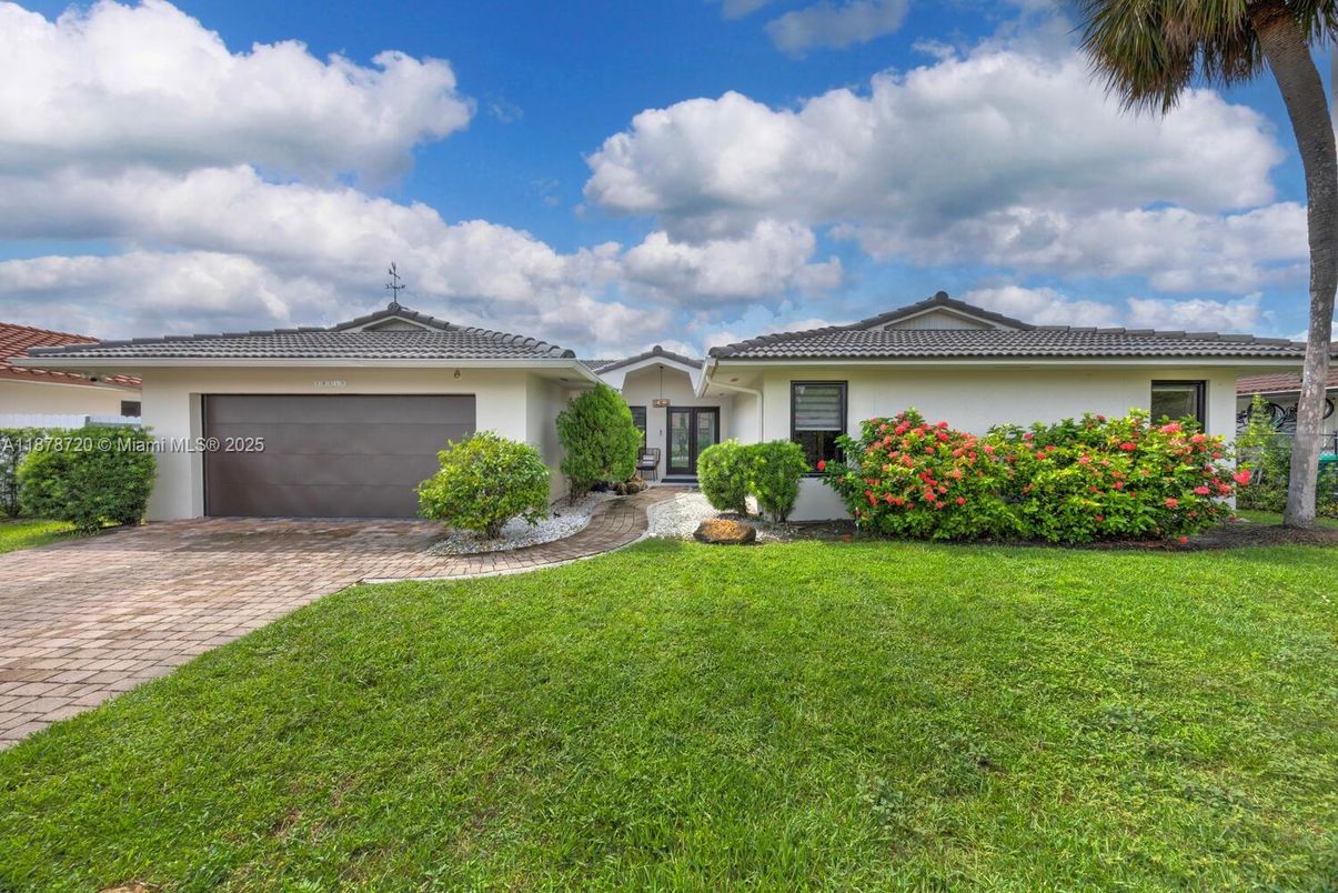 Attached, Backyard, Exterior, Facade, Mediterranean