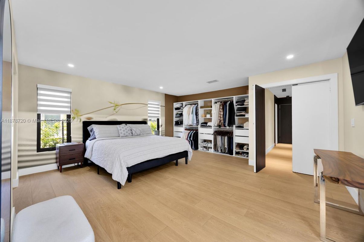 Bedroom, Interior, Recessed Lighting, Wood Texture Flooring