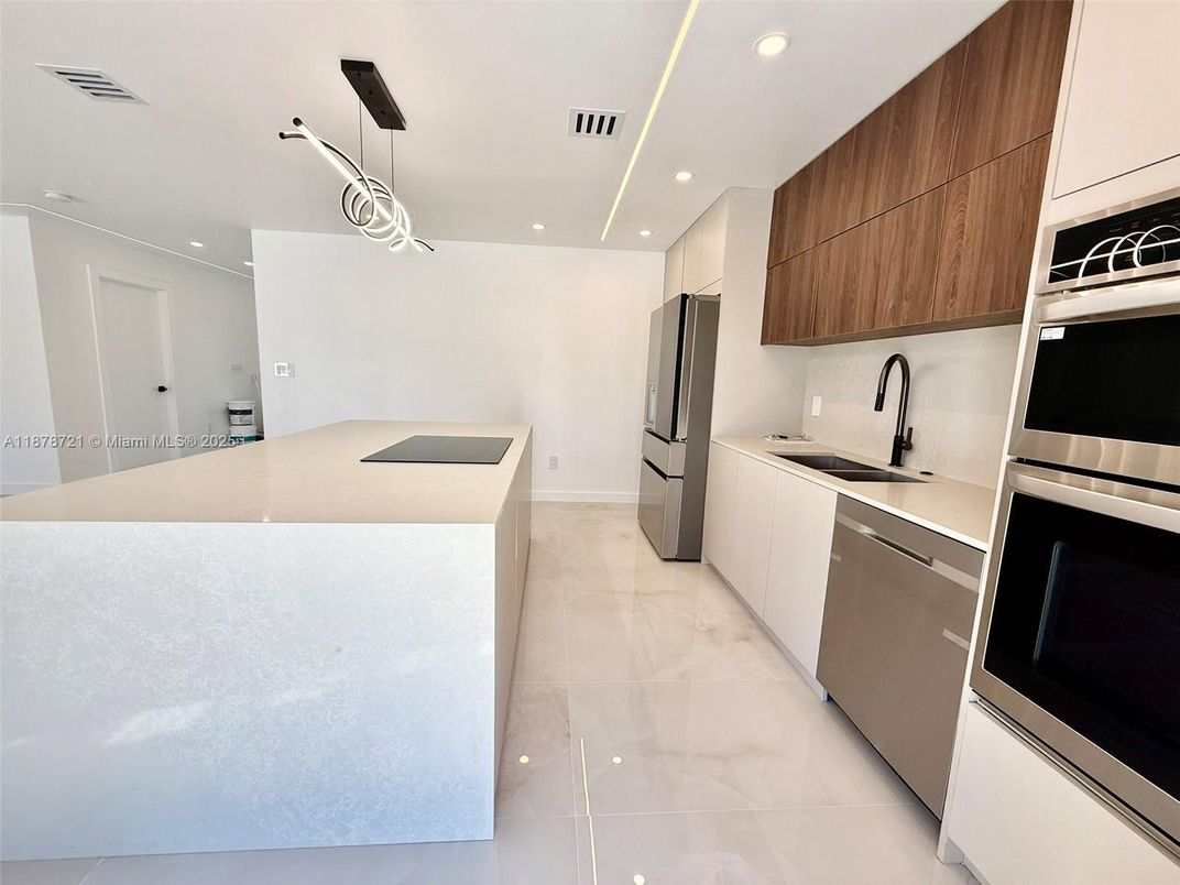 Interior, Kitchen, Pendant Lights, Recessed Lighting, Stainless Steel Appliances