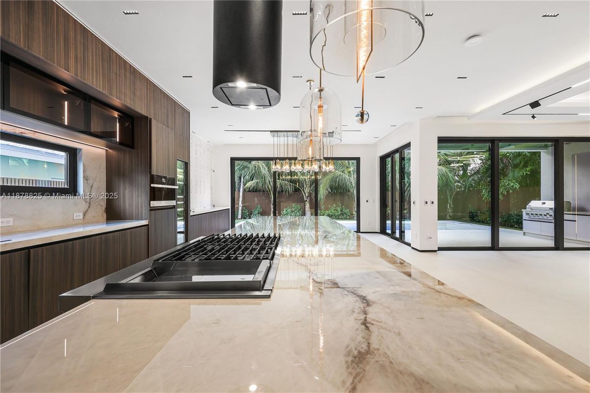 Interior, Kitchen, Pendant Lights, Recessed Lighting