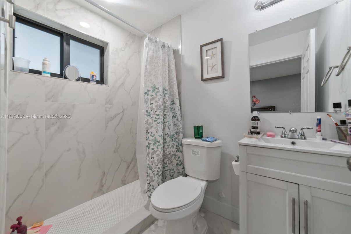 Bathroom, Interior, Marble Walls, Recessed Lighting