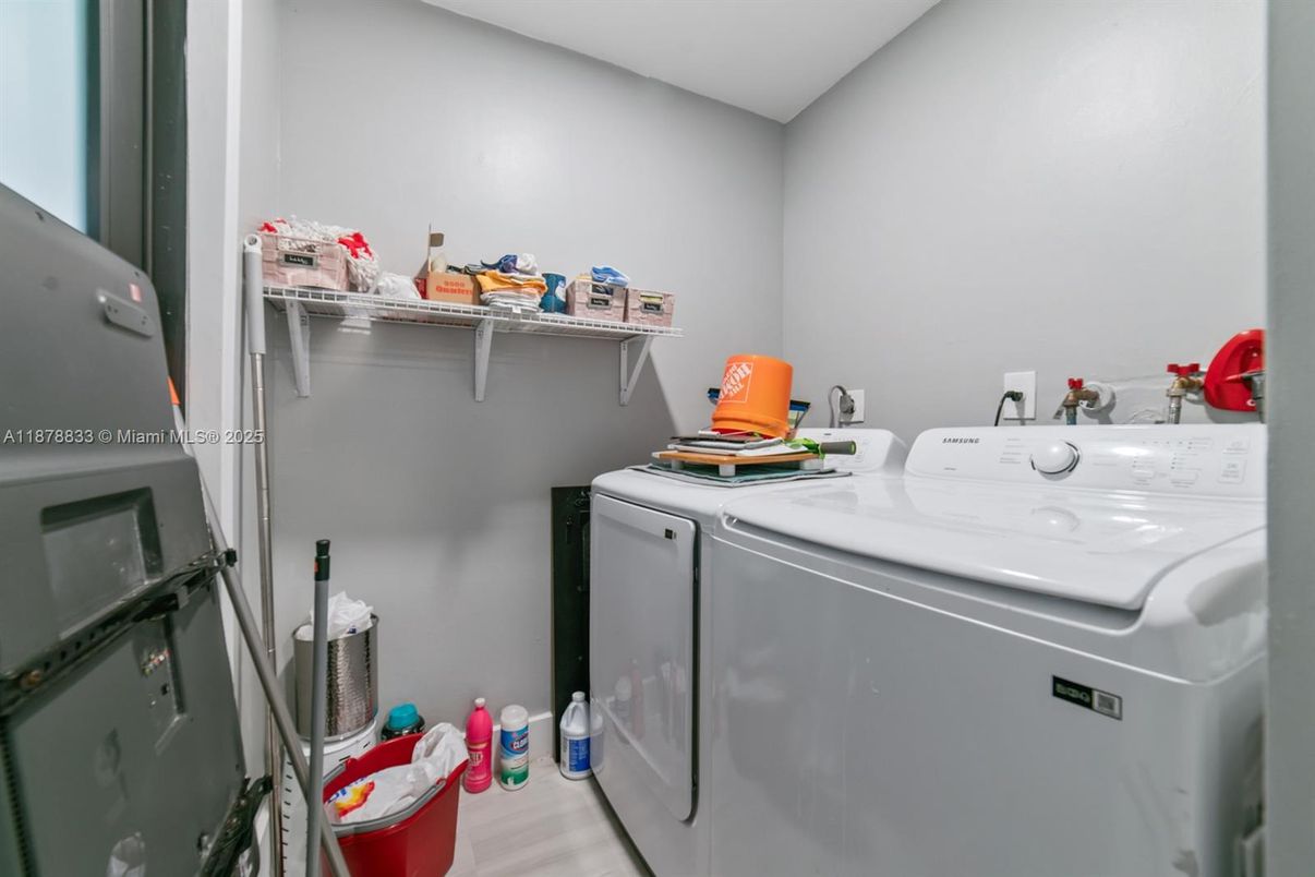 Interior, Washer