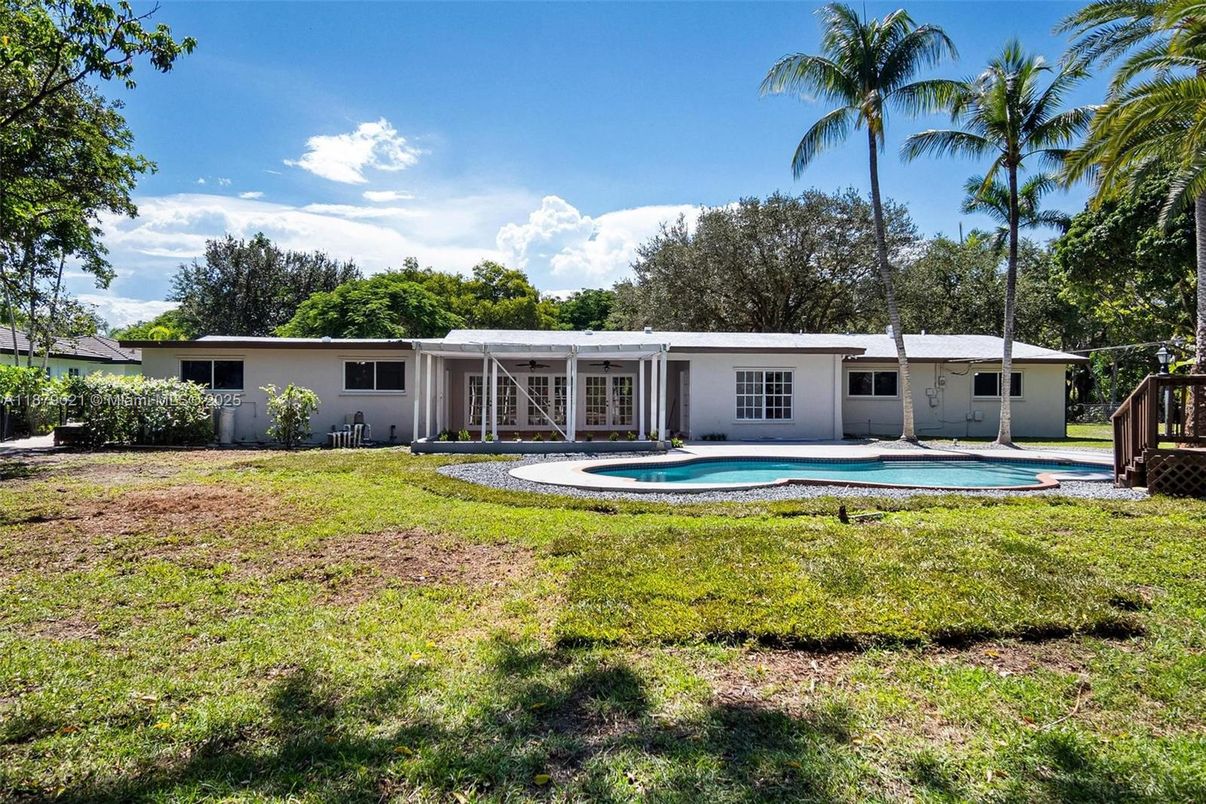 Backyard, Exterior, Pool