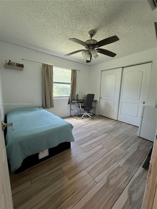 Bedroom, Home Office, Interior, Wood Texture Flooring