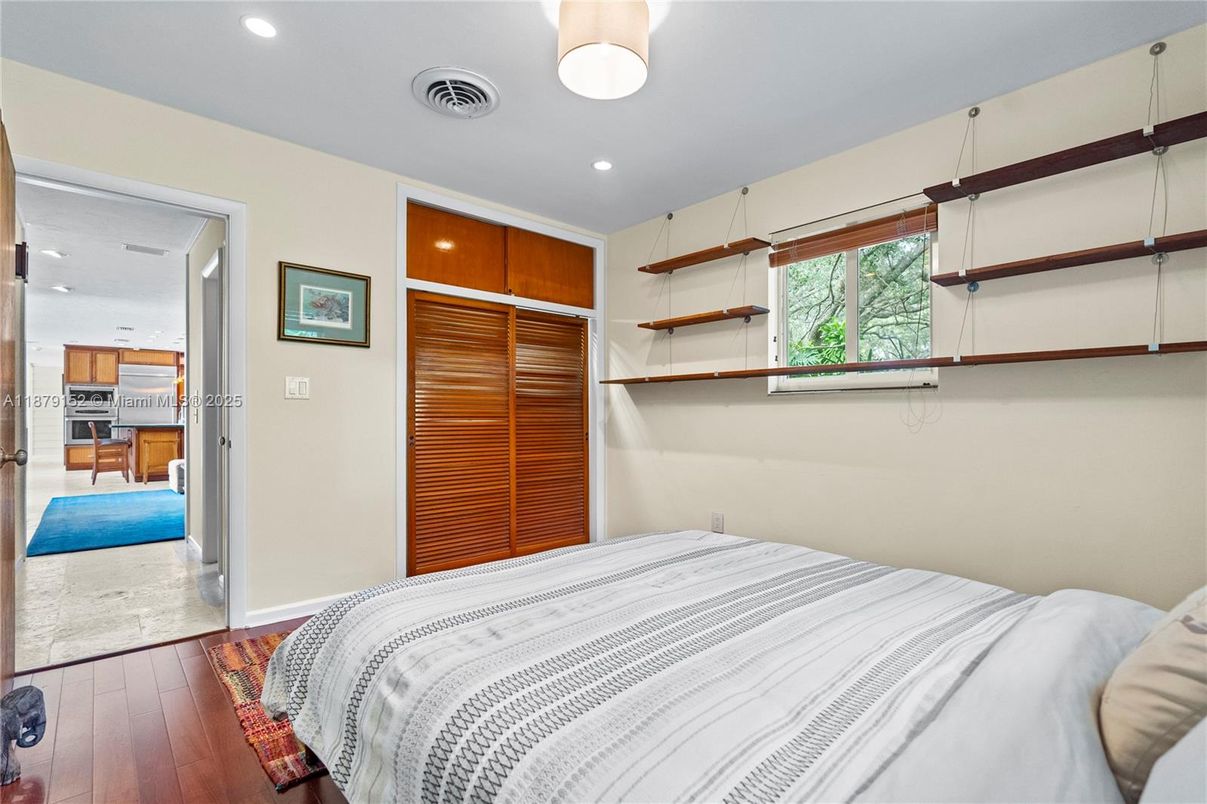 Bedroom, Interior, Pendant Lights, Recessed Lighting, Wood Texture Flooring