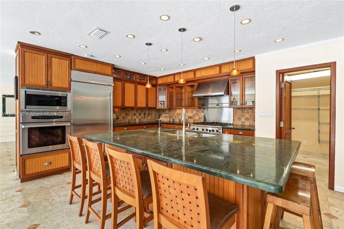 Interior, Kitchen, Pendant Lights, Recessed Lighting, Stainless Steel Appliances