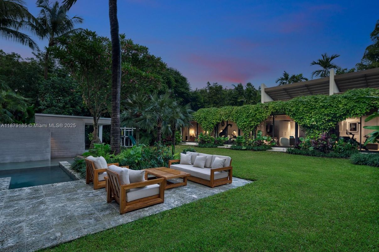 Backyard, Exterior, Pool