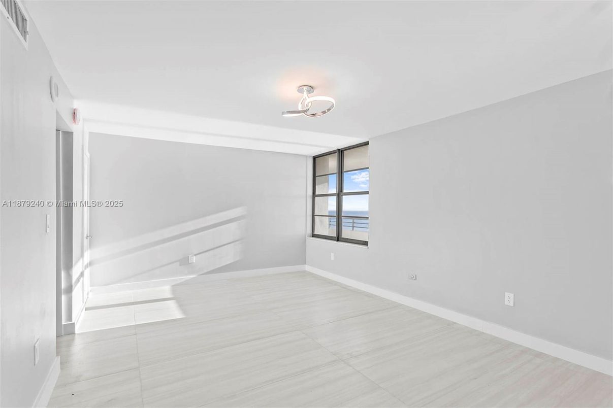 Empty room, Interior, Water, Wood Texture Flooring