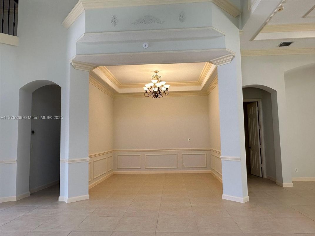 Chandelier, Empty room, Interior
