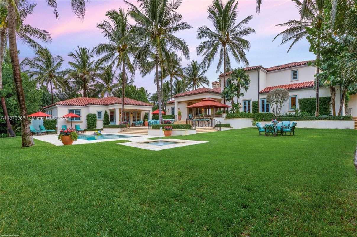 Backyard, Exterior, Pool