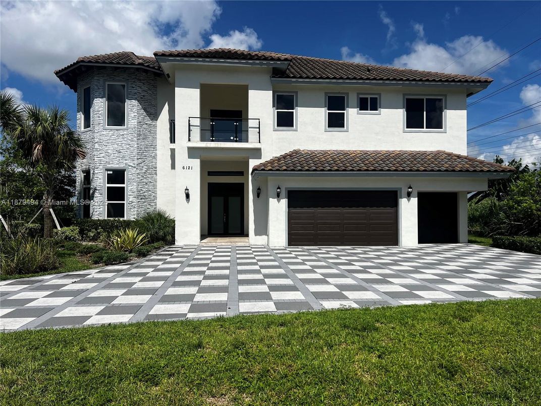 Attached, Backyard, Exterior, Facade, Mediterranean