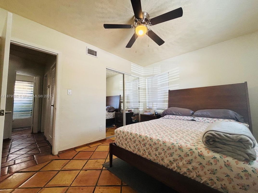 Bedroom, Interior, Water