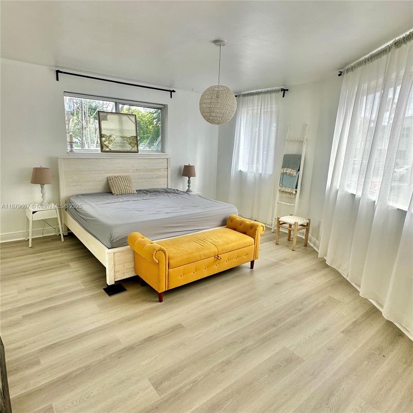 Bedroom, Interior, Pendant Lights, Wood Texture Flooring
