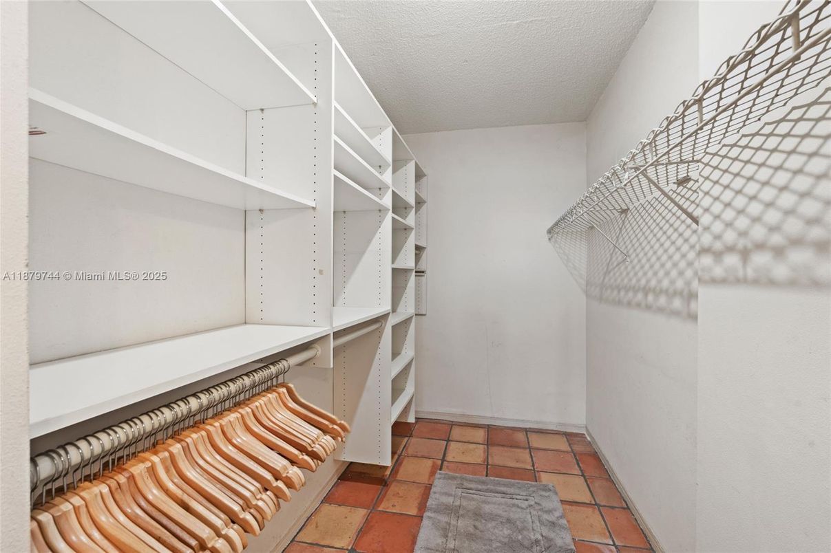 Interior, Walk-in Closets