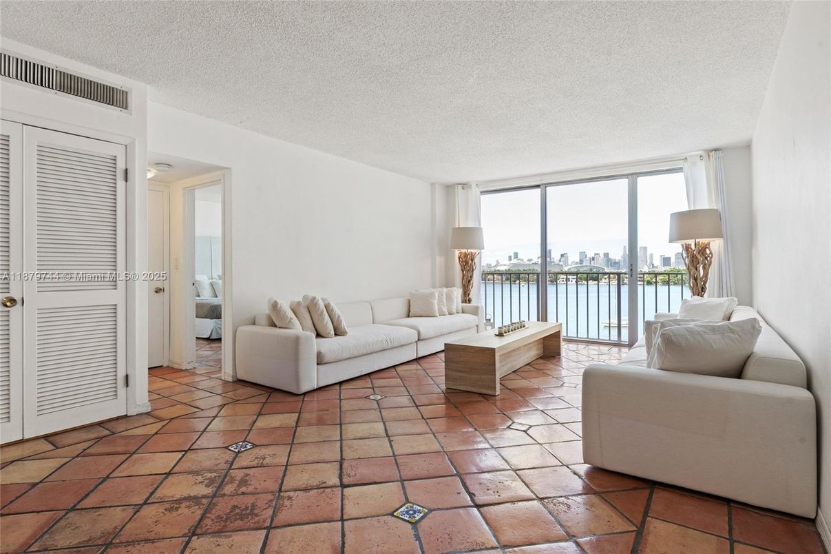 Interior, Living room, Water