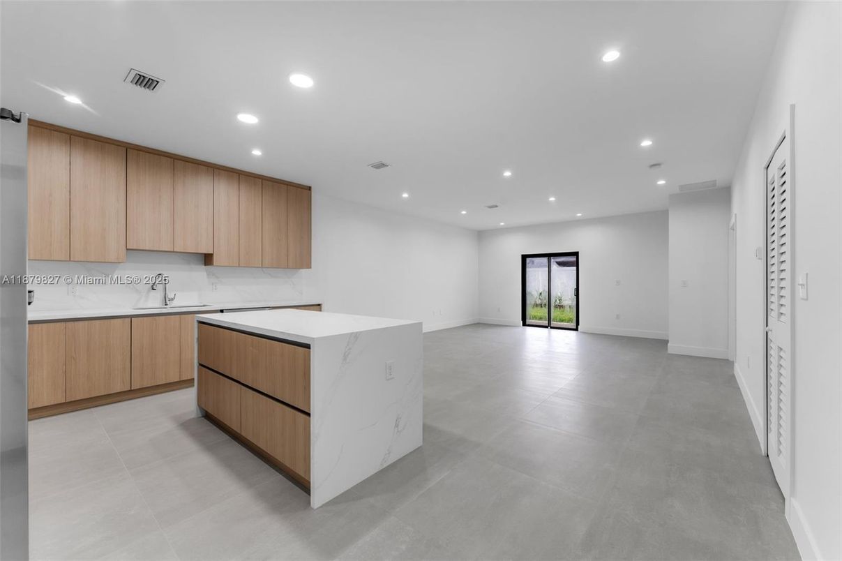 Interior, Kitchen, Recessed Lighting