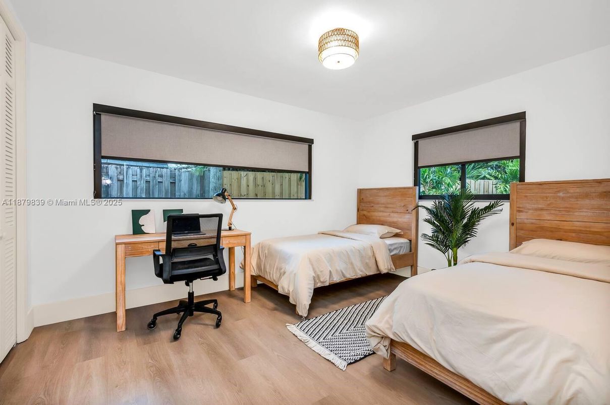 Bedroom, Home Office, Interior, Wood Texture Flooring