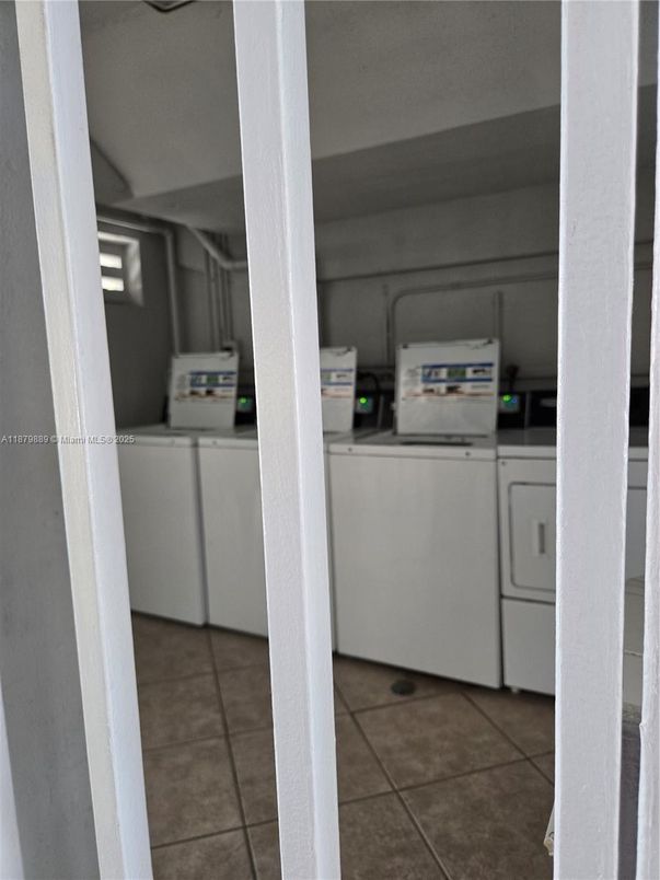 Interior, Washer