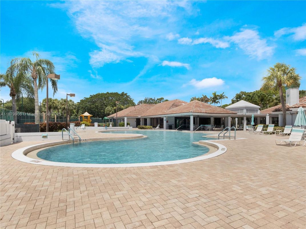 Exterior, Playground, Pool