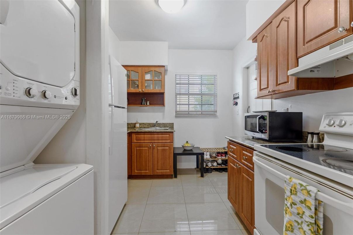 Interior, Kitchen, Washer