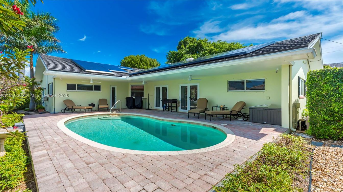 Exterior, Pool, Solar Panels