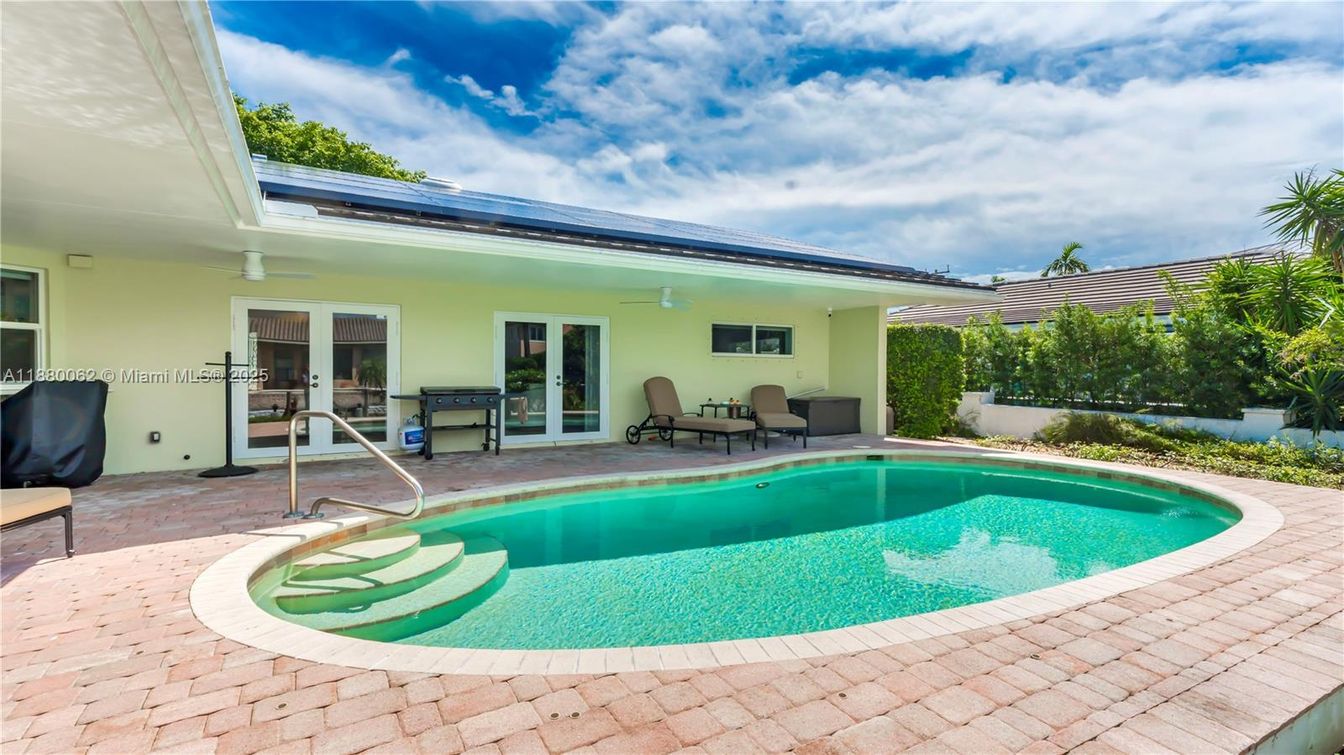 Exterior, Pool, Solar Panels