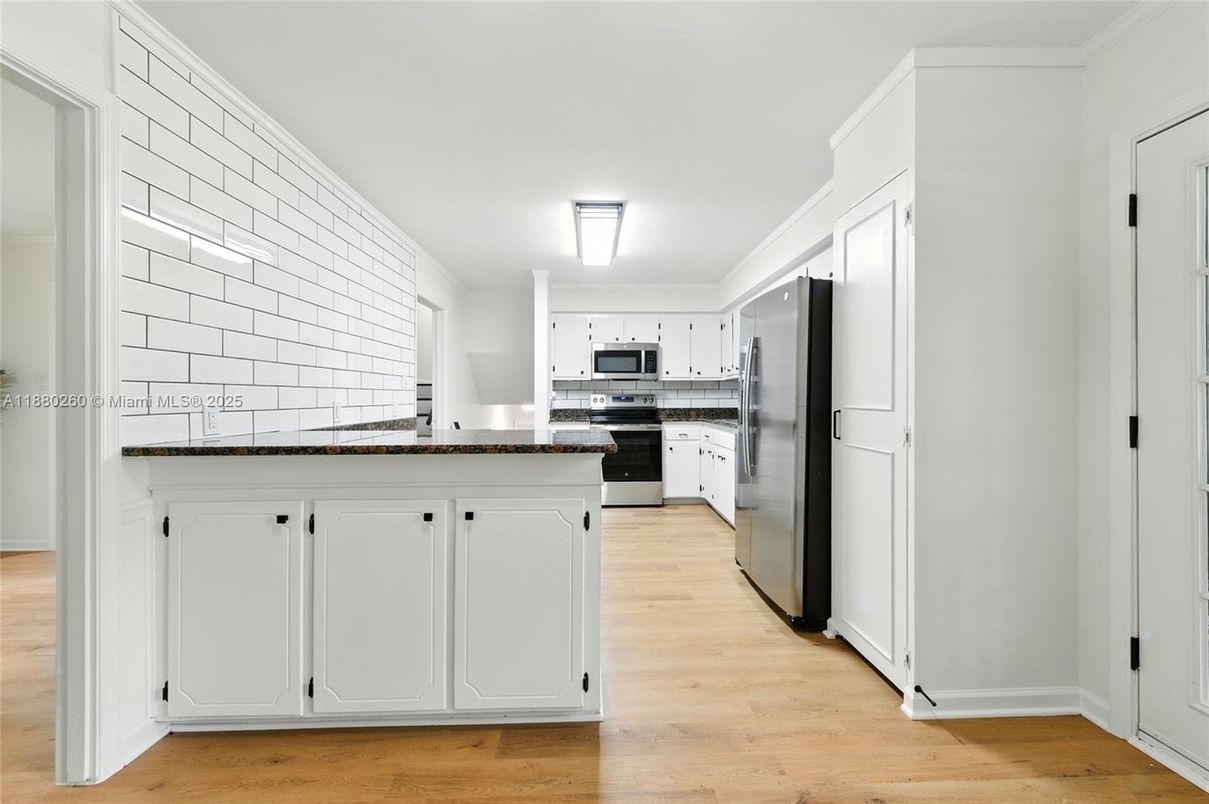 Interior, Kitchen, Stainless Steel Appliances, Wood Texture Flooring