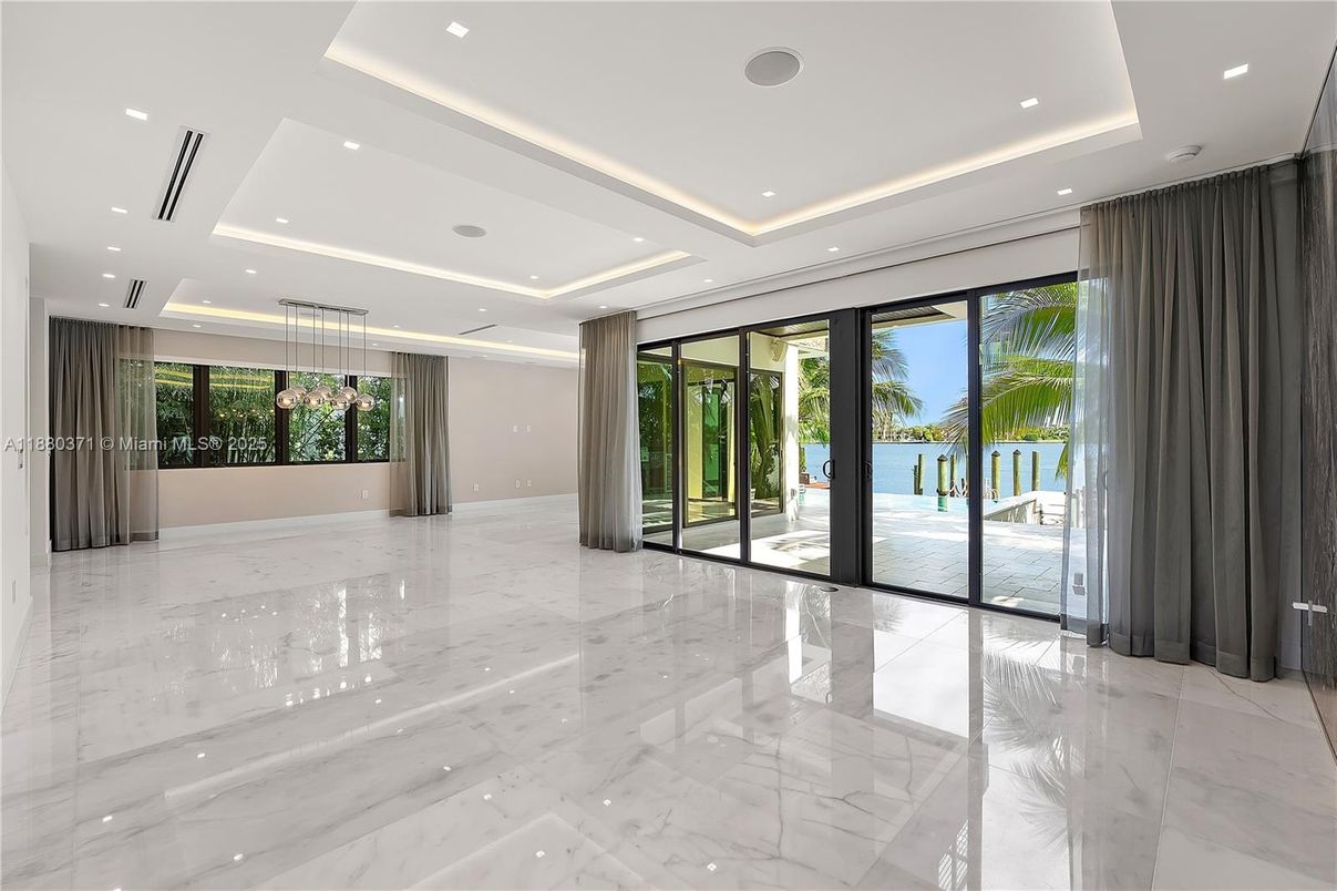Empty room, Interior, Marble, Pendant Lights, Recessed Lighting