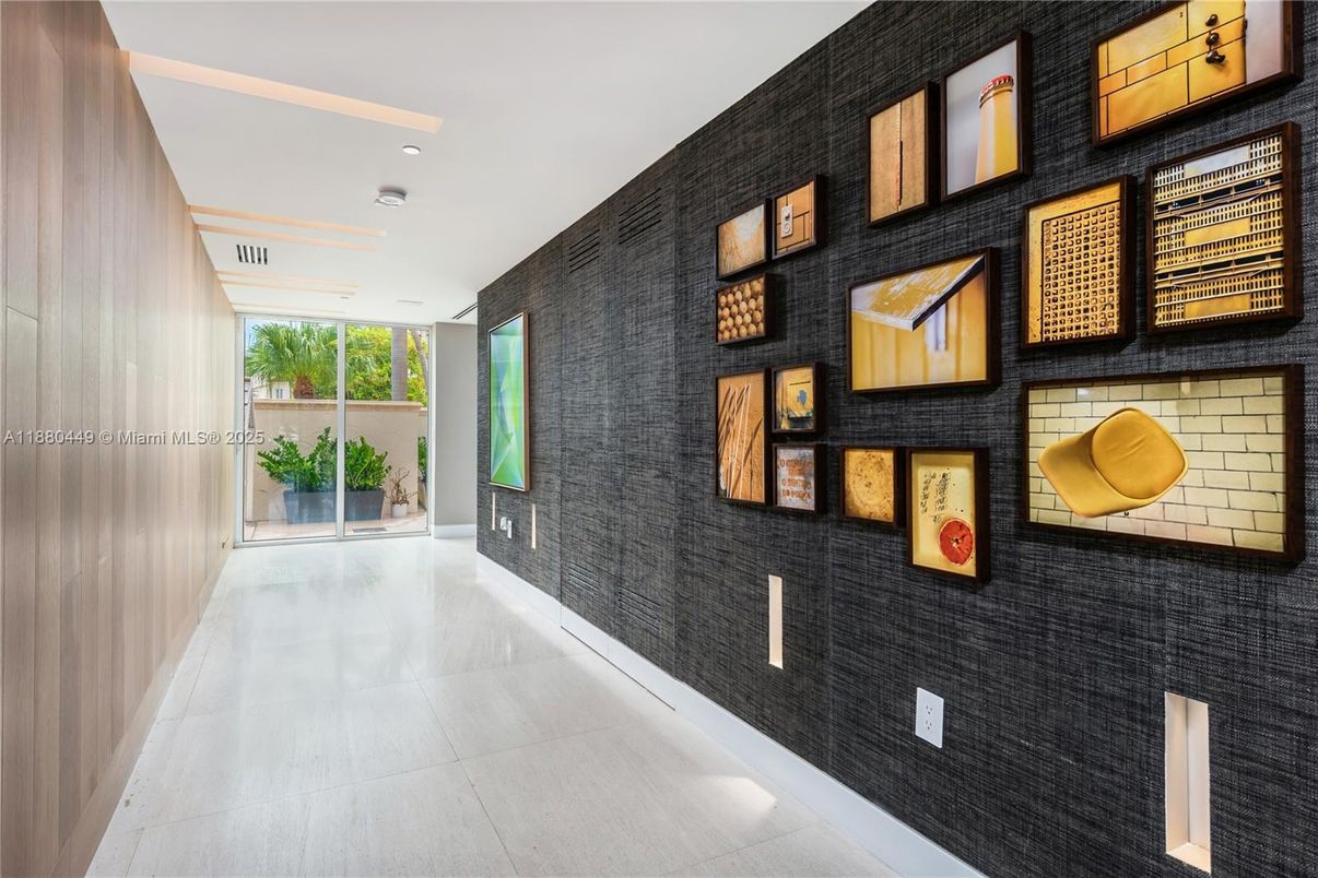 Interior, Recessed Lighting