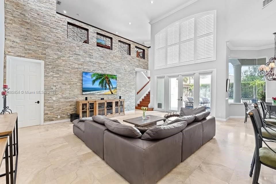 Chandelier, Interior, Living room, Marble, Recessed Lighting, Stone Walls