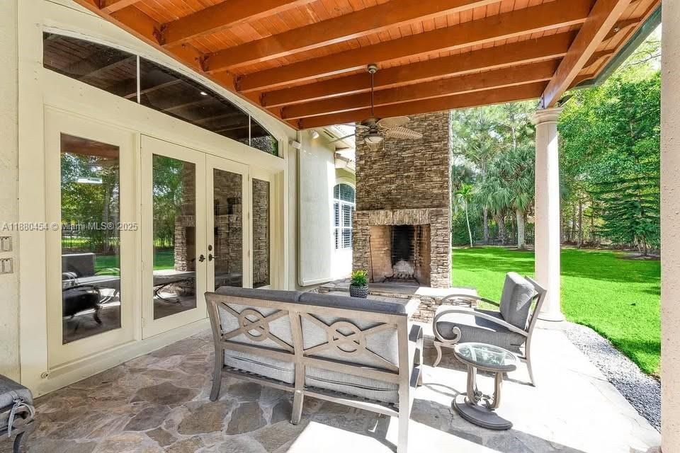 Exterior, Fireplace