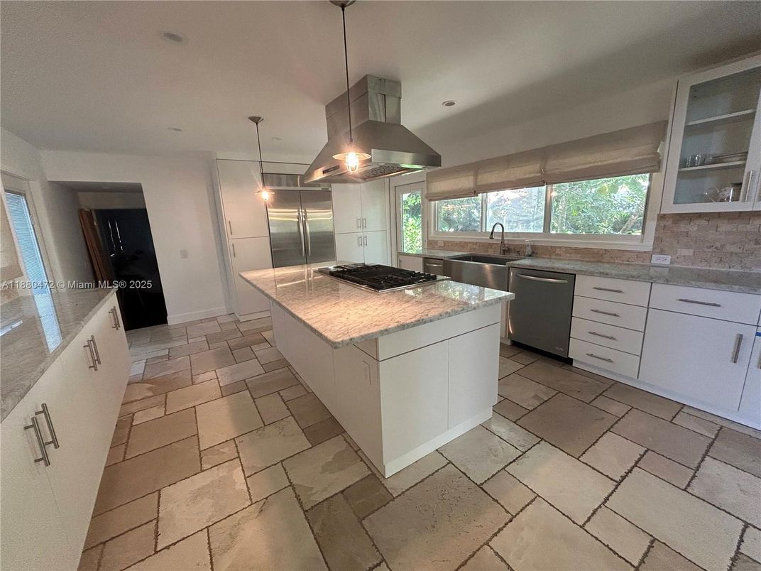 Interior, Kitchen, Pendant Lights, Stainless Steel Appliances