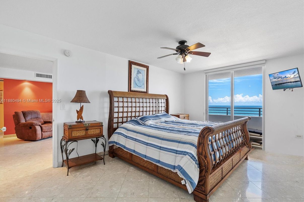 Bedroom, Interior, Water