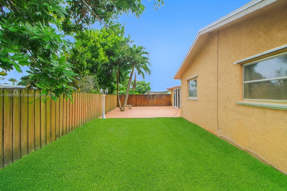 Backyard, Exterior