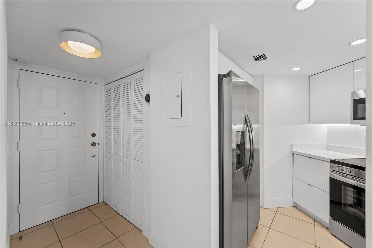 Interior, Kitchen, Recessed Lighting, Stainless Steel Appliances, Washer