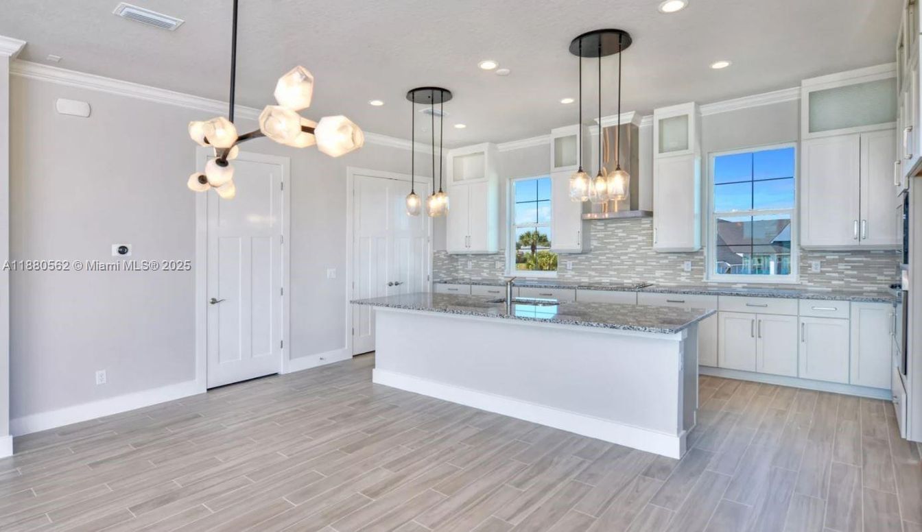 Interior, Kitchen, Pendant Lights, Recessed Lighting, Wood Texture Flooring