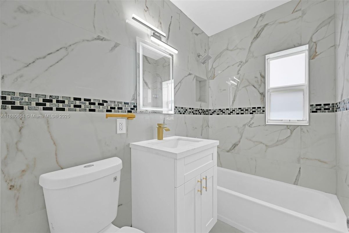 Bathroom, Interior, Marble Walls