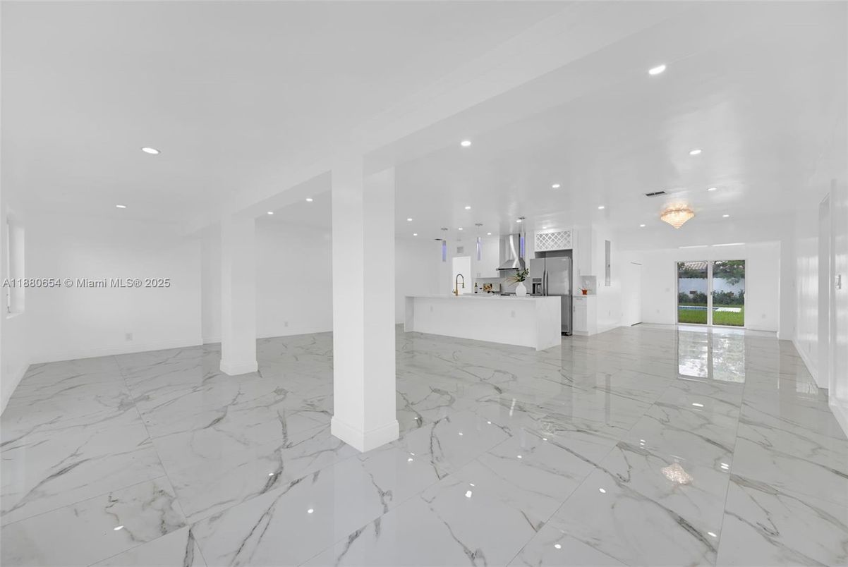 Empty room, Interior, Kitchen, Marble, Pendant Lights, Recessed Lighting
