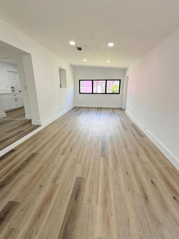 Empty room, Interior, Recessed Lighting, Wood Texture Flooring